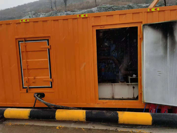 盱眙发电车出租-应急柴油发电机组选什么样的比较好?